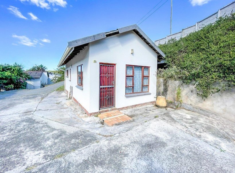 4 Bedroom Property for Sale in Amalinda North Eastern Cape